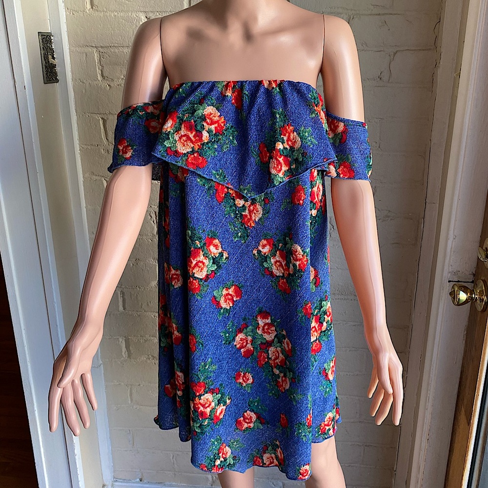 Mittoshop blue red and cream floral strapless dress size small